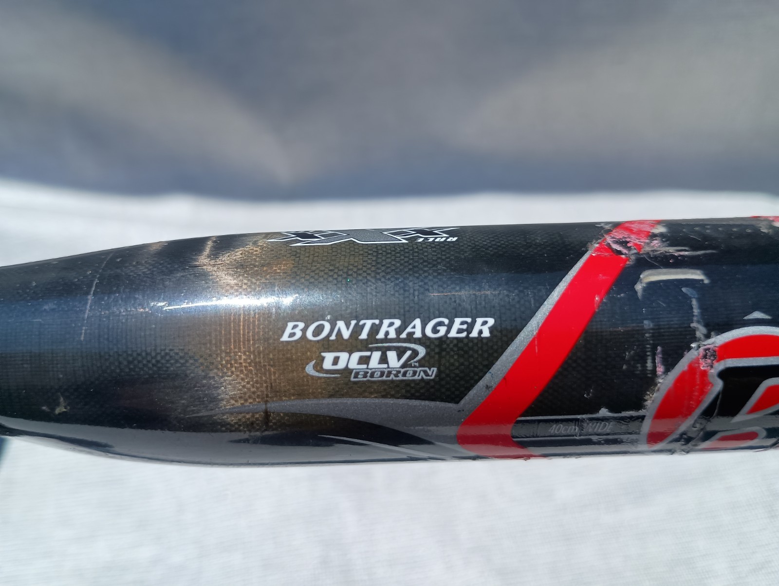 170 grams, Bontrager Race xXx Lite OCLV 55 Carbon Drop Handlebar 31.8mm 40cm