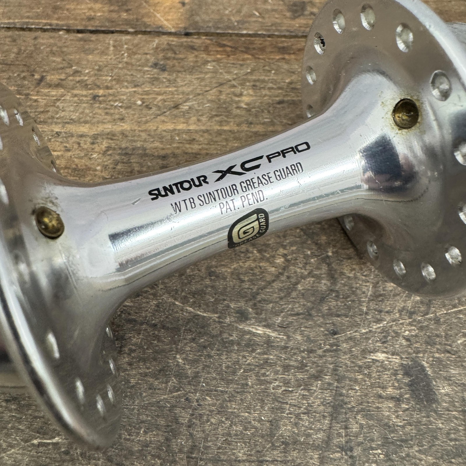 Vintage Suntour XC Pro WTB Grease Guard Rear Hub 32H QR 135mm MTB Silver