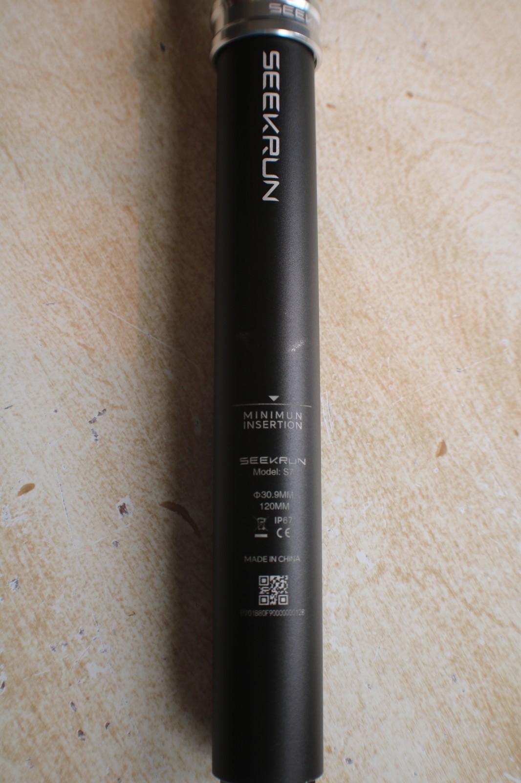 Seekrun S7 – 30.9 – 120mm Wireless Dropper Seatpost -W/Battery -Charger -Remote