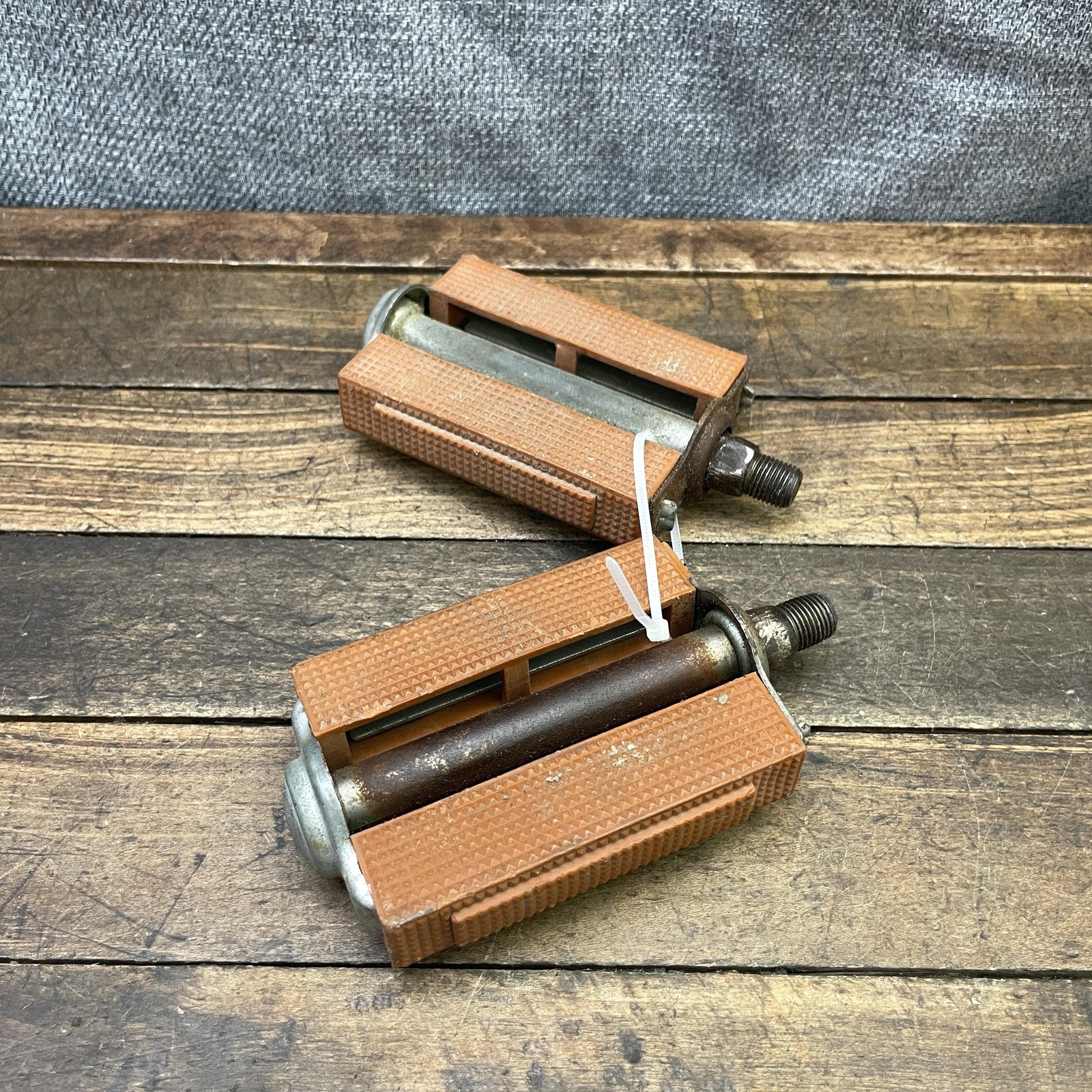 Vintage Excel Brown Pedals 1/2 In Block Bike XL 26 Cruiser Platform Balloon