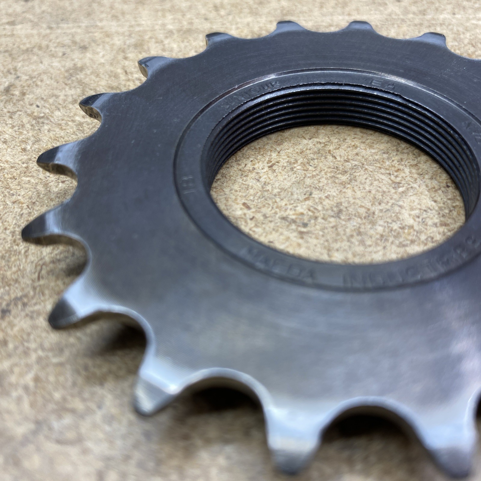 Vintage Suntour Madea Industries Ltd. Track Bike Cog 18t 3/32″ EA Sprocket Steel