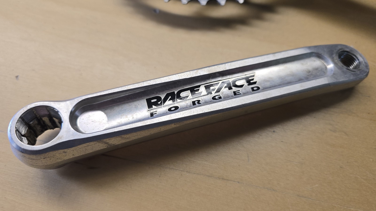 Race Face Forged Crankset – Vintage 90’s Retro MTB Triple,Isis, 175mm,BEST PRICE