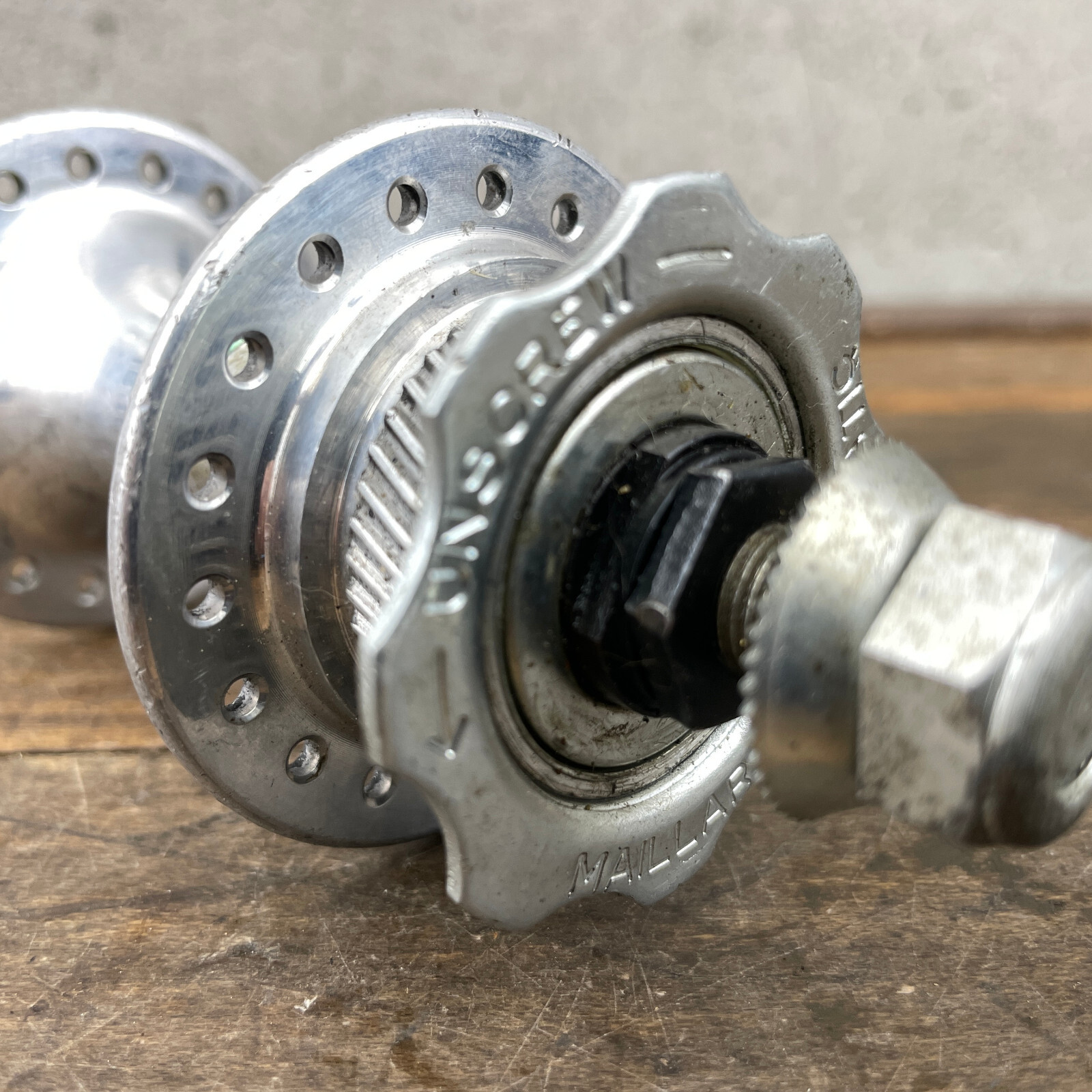Vintage Maillard Helicomatic Hub 110 mm Nutted Flip Flop Mountain Bike 80s