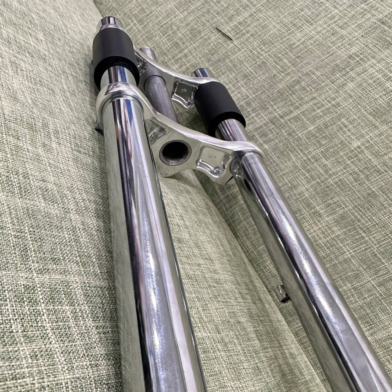 26 inch x 1″ Threaded Triple Tree Non-Suspension Bike Fork-Gas Motorized Bicycle