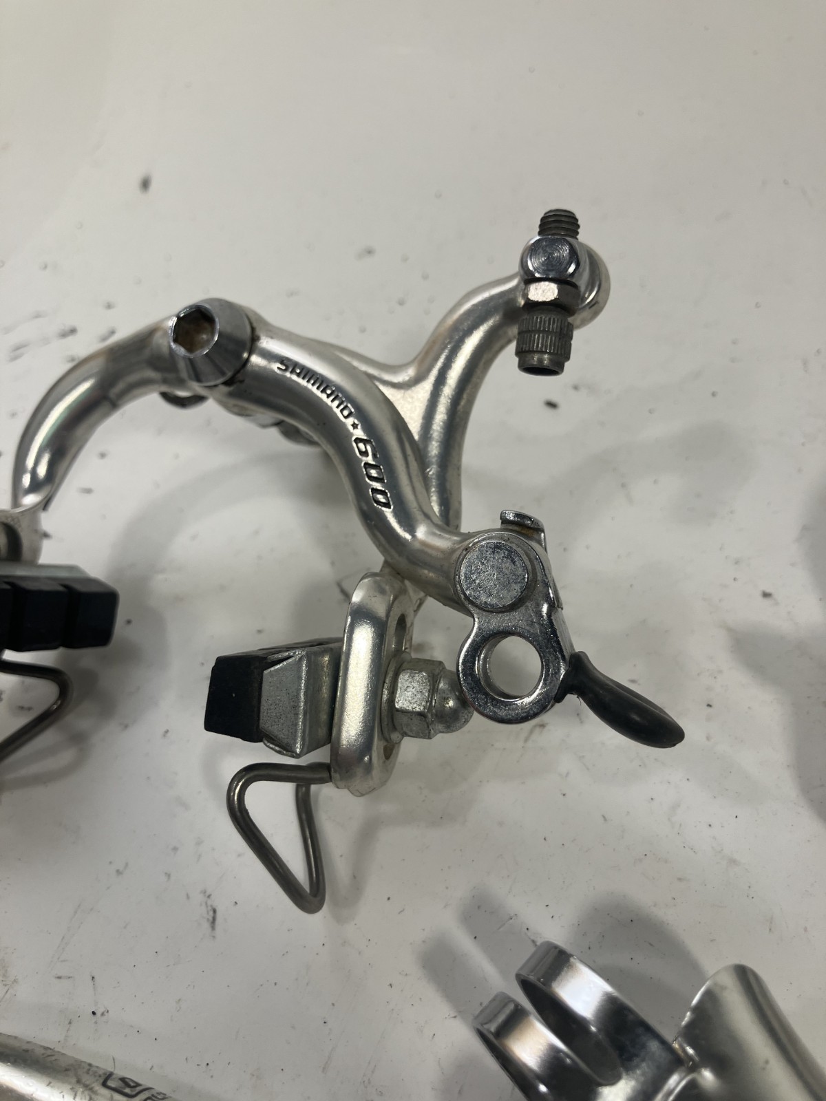 Vintage SHIMANO 600 Arabesque Brakes and Brake Levers Red Dot Drop Bar Drillium