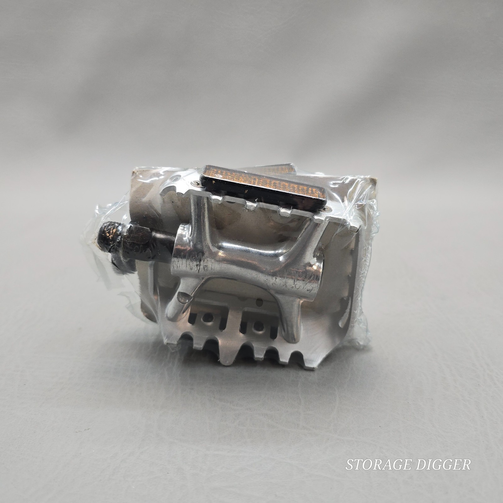 VTG NEW Nashbar 9/16″ K20427 Cage Pedals with Reflectors, Alloy/Steel, Taiwan