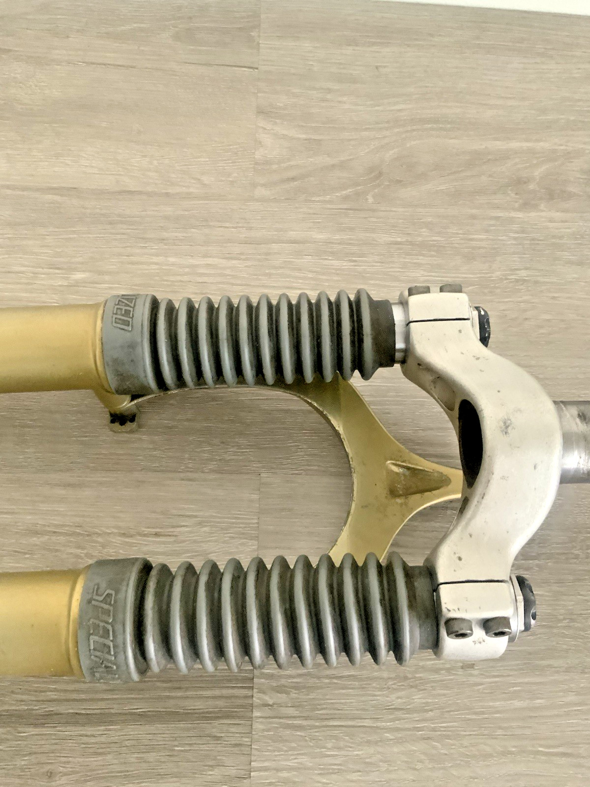 SPECIALIZED FSX MECHANICAL SUSPENSION FORK 1 1/8 THREADED 125 MM STEERER 26 INCH