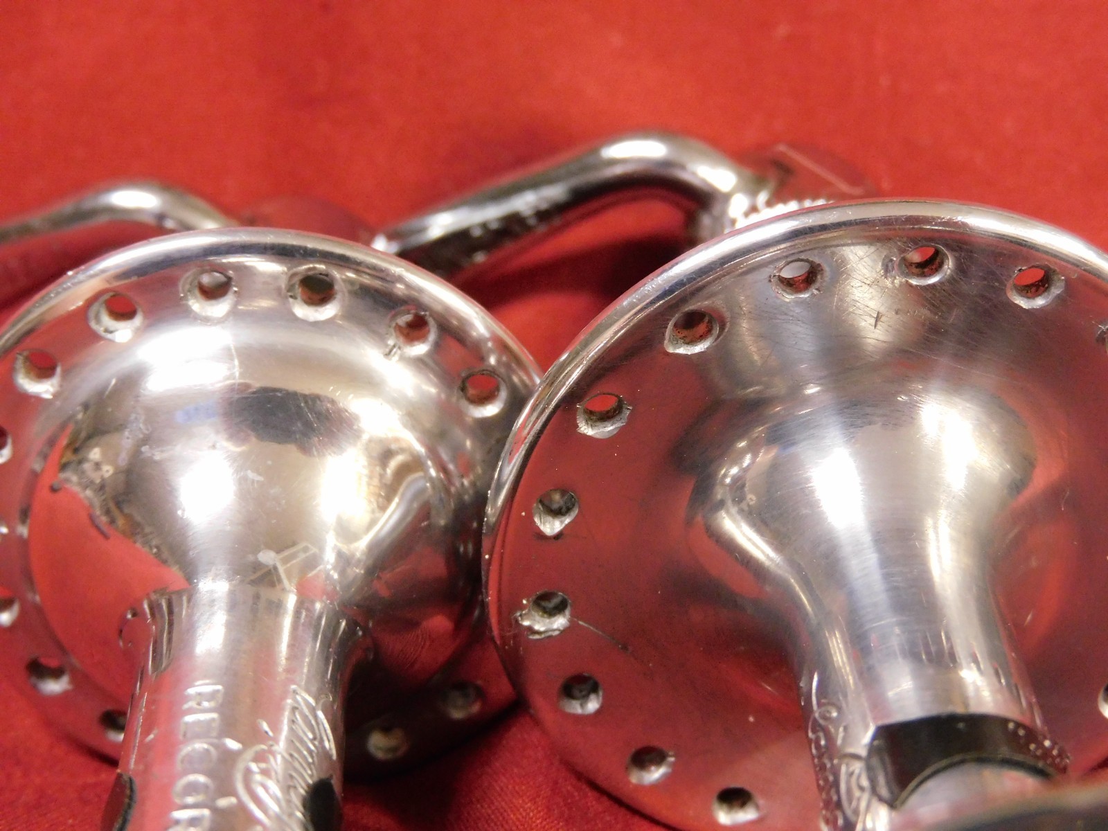 1981 Campagnolo #1034 Nuovo Record Low Flange Hubs & Skewers 36H Italian 35 x 24