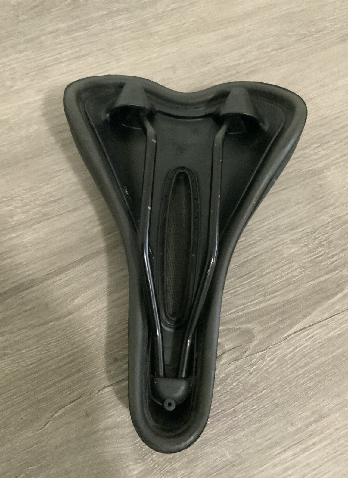 SCHWINN COMFORT ROAD BIKE SADDLE 430 GRAMS 165 MM x 270 MM