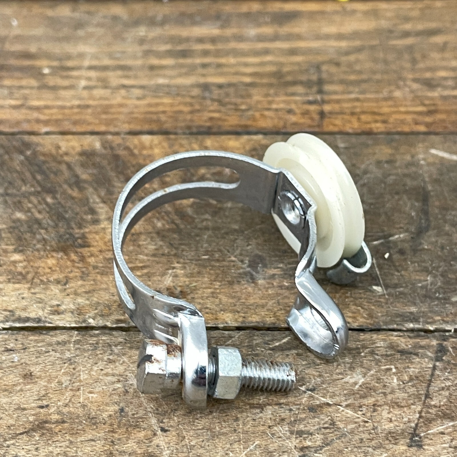 Vintage Suntour Downtube Cable Guide Pulley Clamp On 28.6 mm Road Bike C5