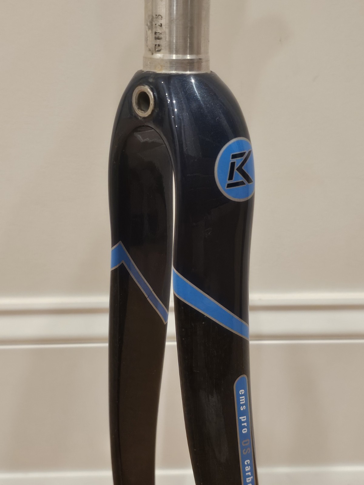 Kestrel EMS Pro OS Carbon Fork 1 1/8″ Threadless, 223mm Alloy Steerer, Road Bike