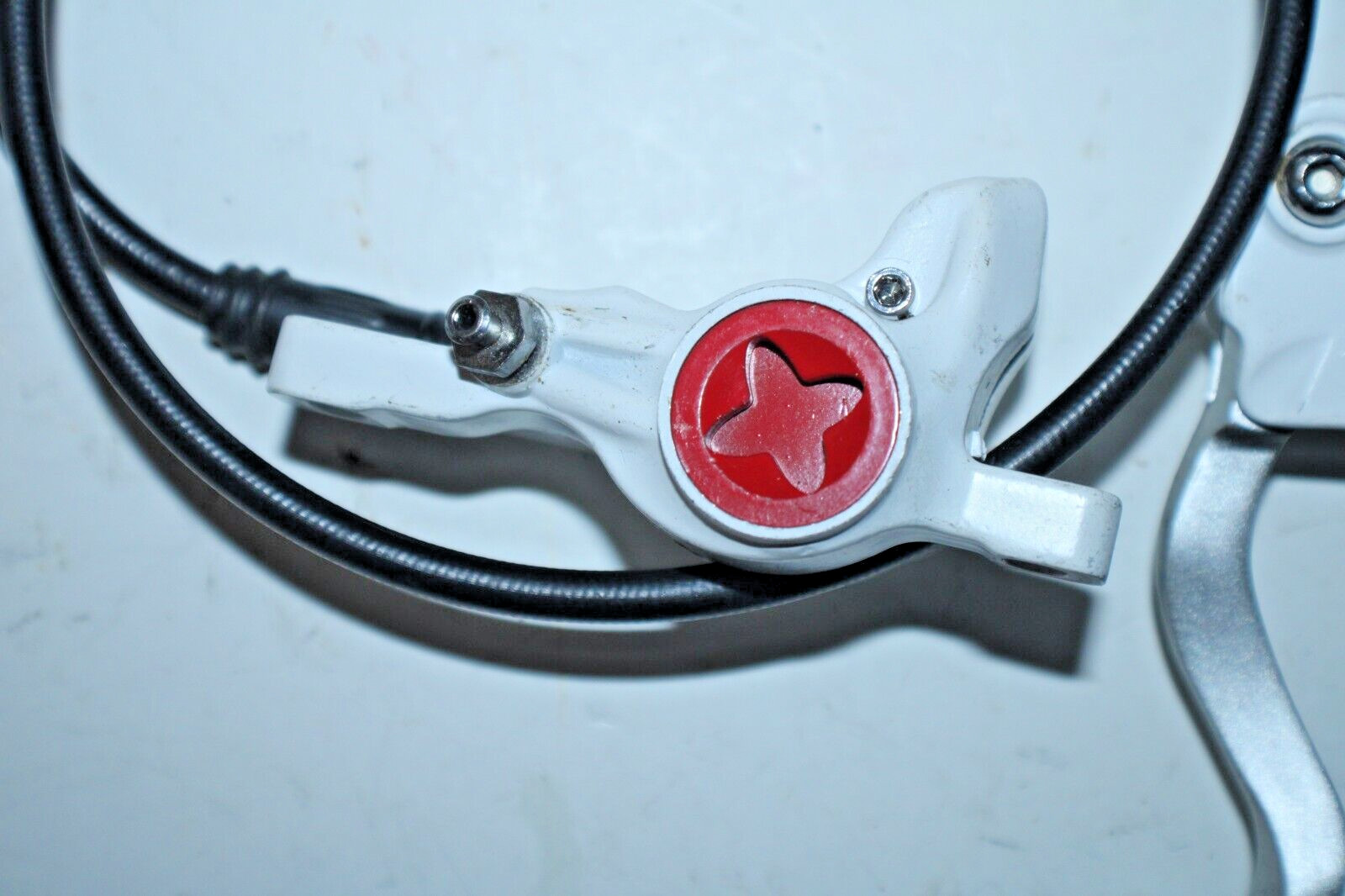 Zoom Hydraulic Disc Brake Caliper Front White 74mm Post Mount MTB USA Shipper :)