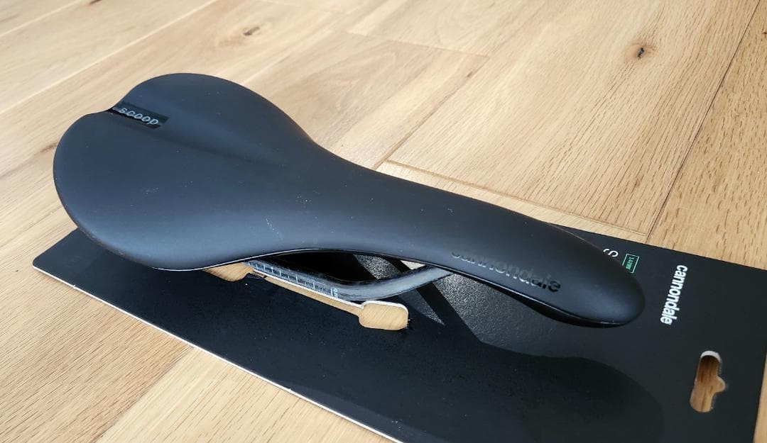 Scoop Carbon Saddle 142mm Shallow – Lightweight Bicycle Seat 5.6 in