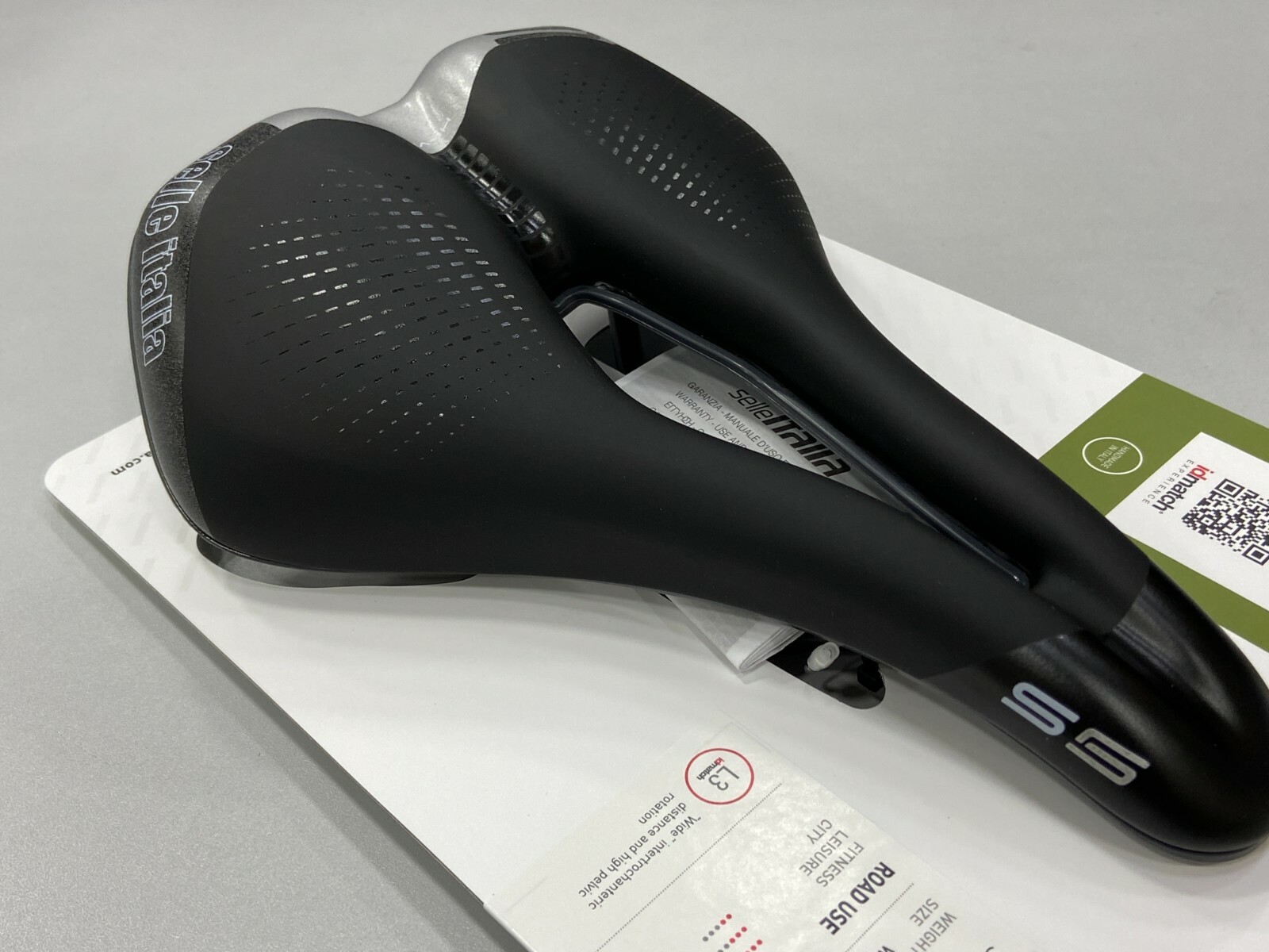 Selle Italia Max S5 Superflow L3 180x255mm FeC Alloy Rail Road Saddle (Black)