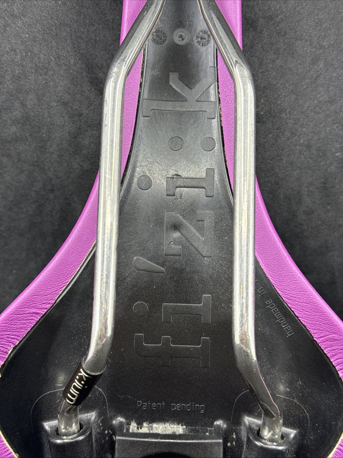 fi:zi’k Antares VS TEST Purple 142mm K:ium Rail Saddle EXCELLENT USED