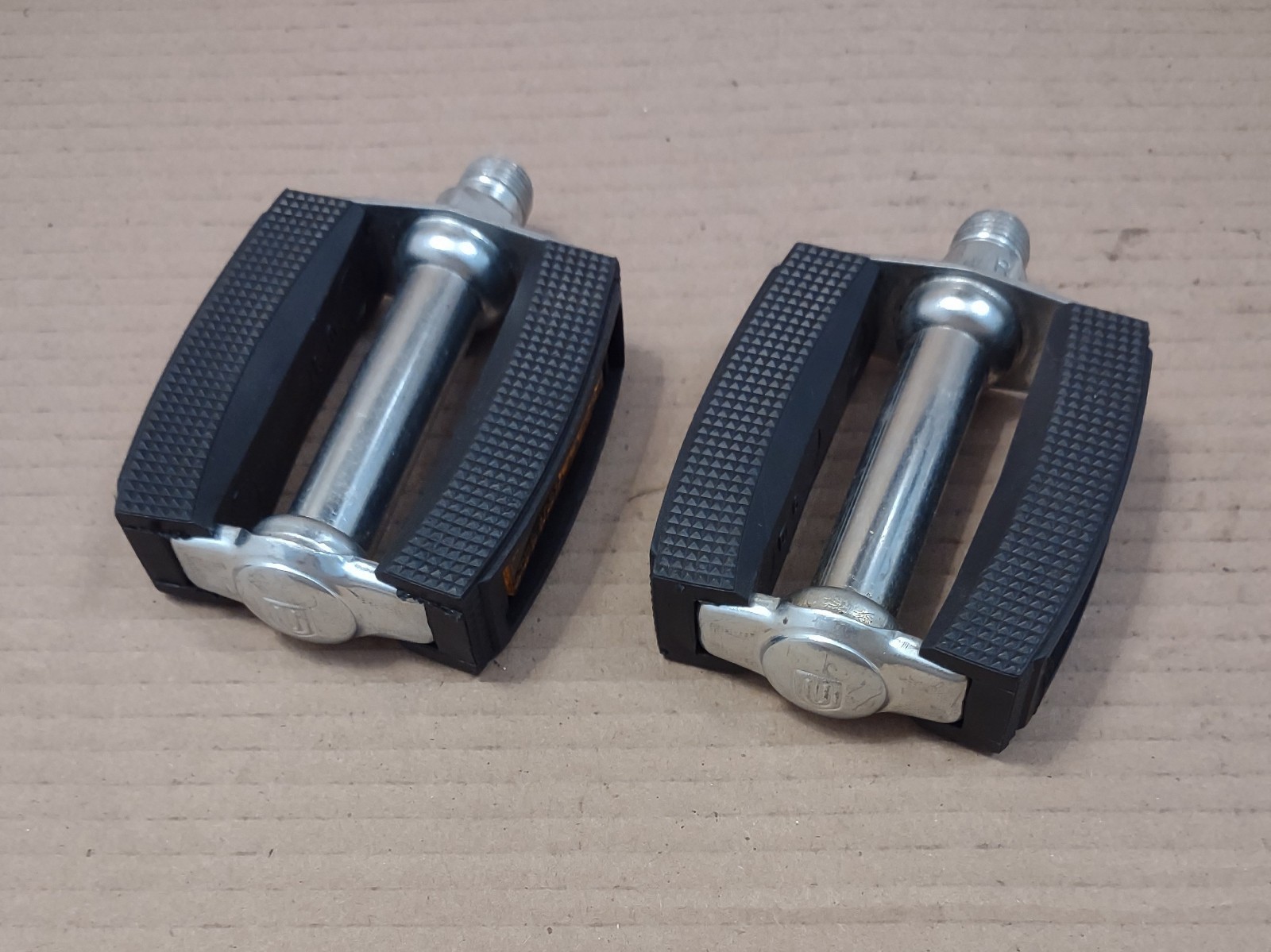 Vintage Bike Pedals Union Kids With Reflector 9/16 in NOS