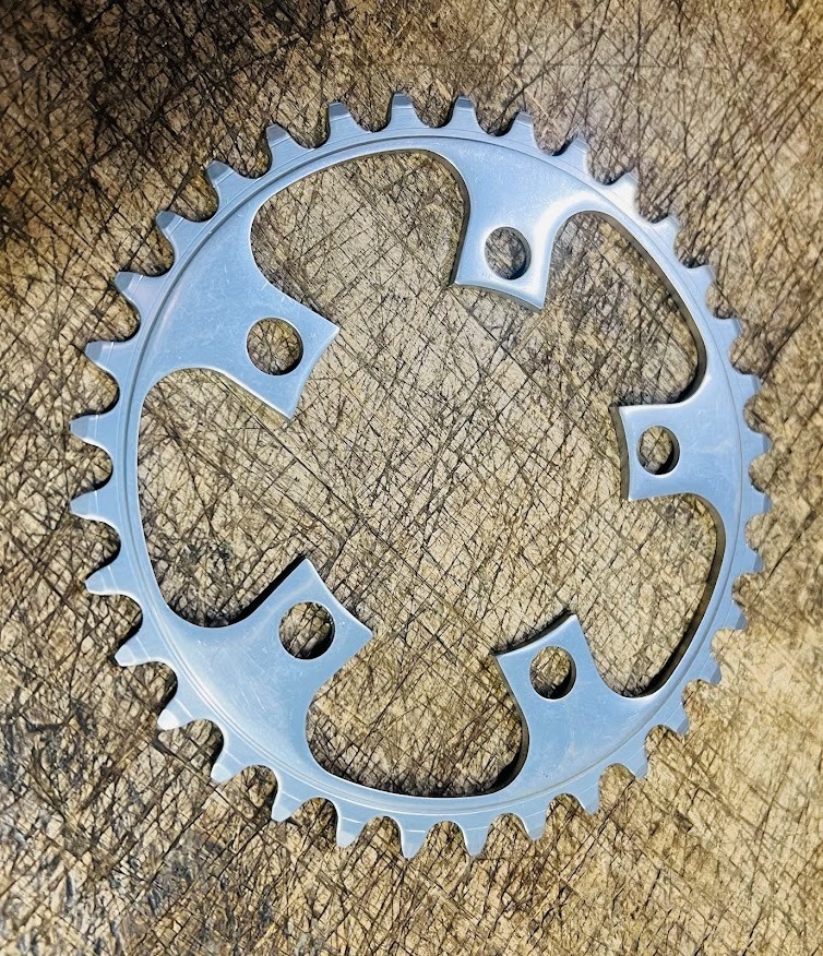 Stronglight Model 99 – 34 Tooth chainring – 86BCD – Rare – MINT Condition – 34T
