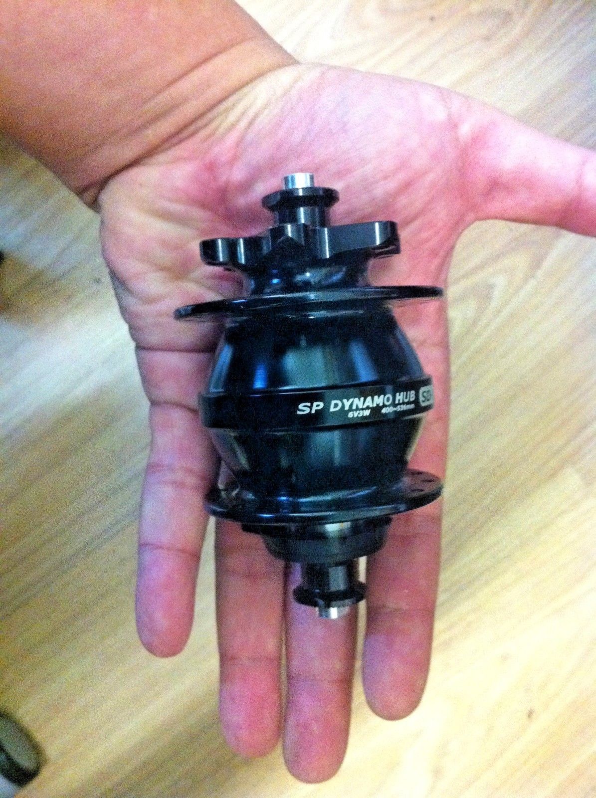 Shutter Precision (SP) hub dynamo (dynohub) PL-8 – For Centerlock disc brakes!
