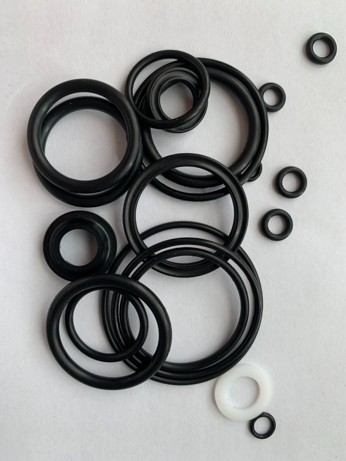Cane Creek Double Barrel Coil Rear Shock Service Seal Kit – 8 mm Shaft
