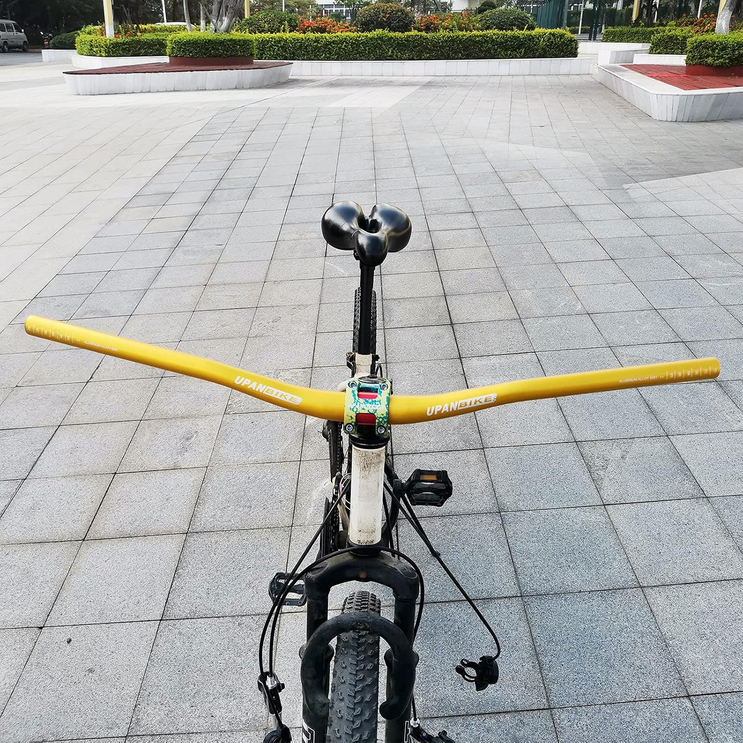 Bike Handlebar φ31.8mm 780mm MTB Mountain Bike Bicycle Extra Long Riser Handleba