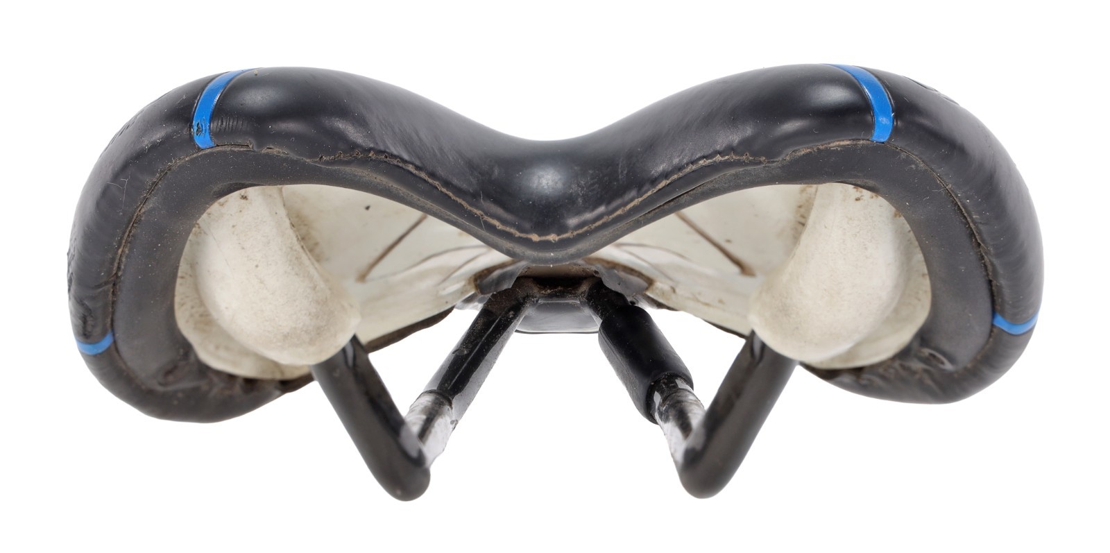 Oval Concepts 900 Road Bike Saddle 131mm 7x 10mm Carbon Rails