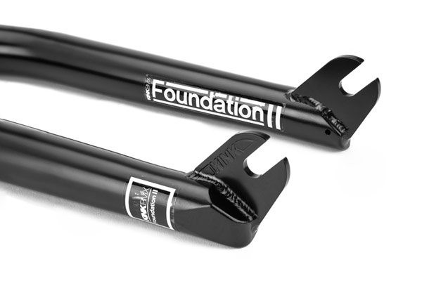 Kink Foundation II Fork – 3/8″ 32mm Black