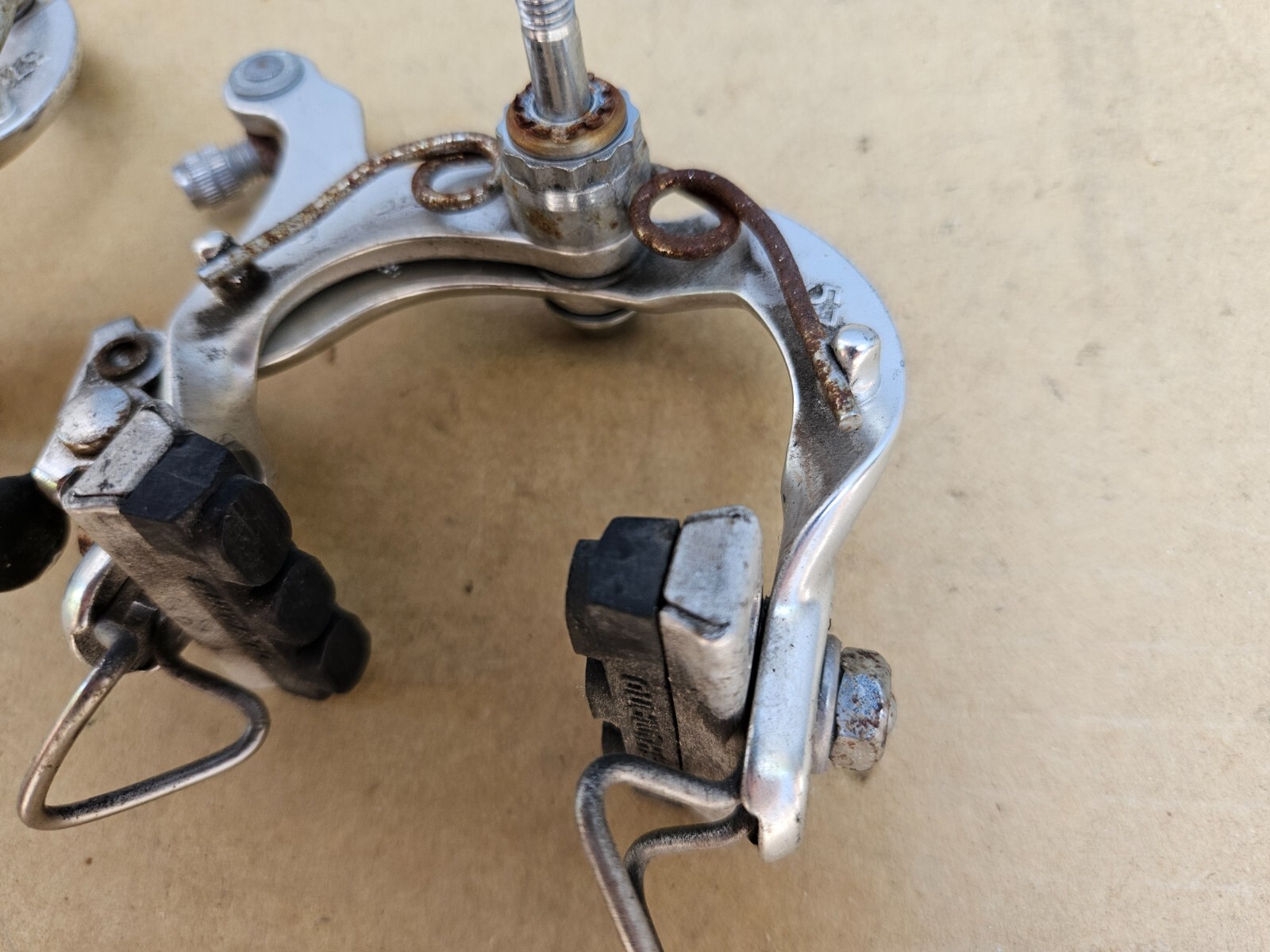 Shimano 600 Arabesque Road Bike Brake Calipers Front + Rear Set Japan low miles