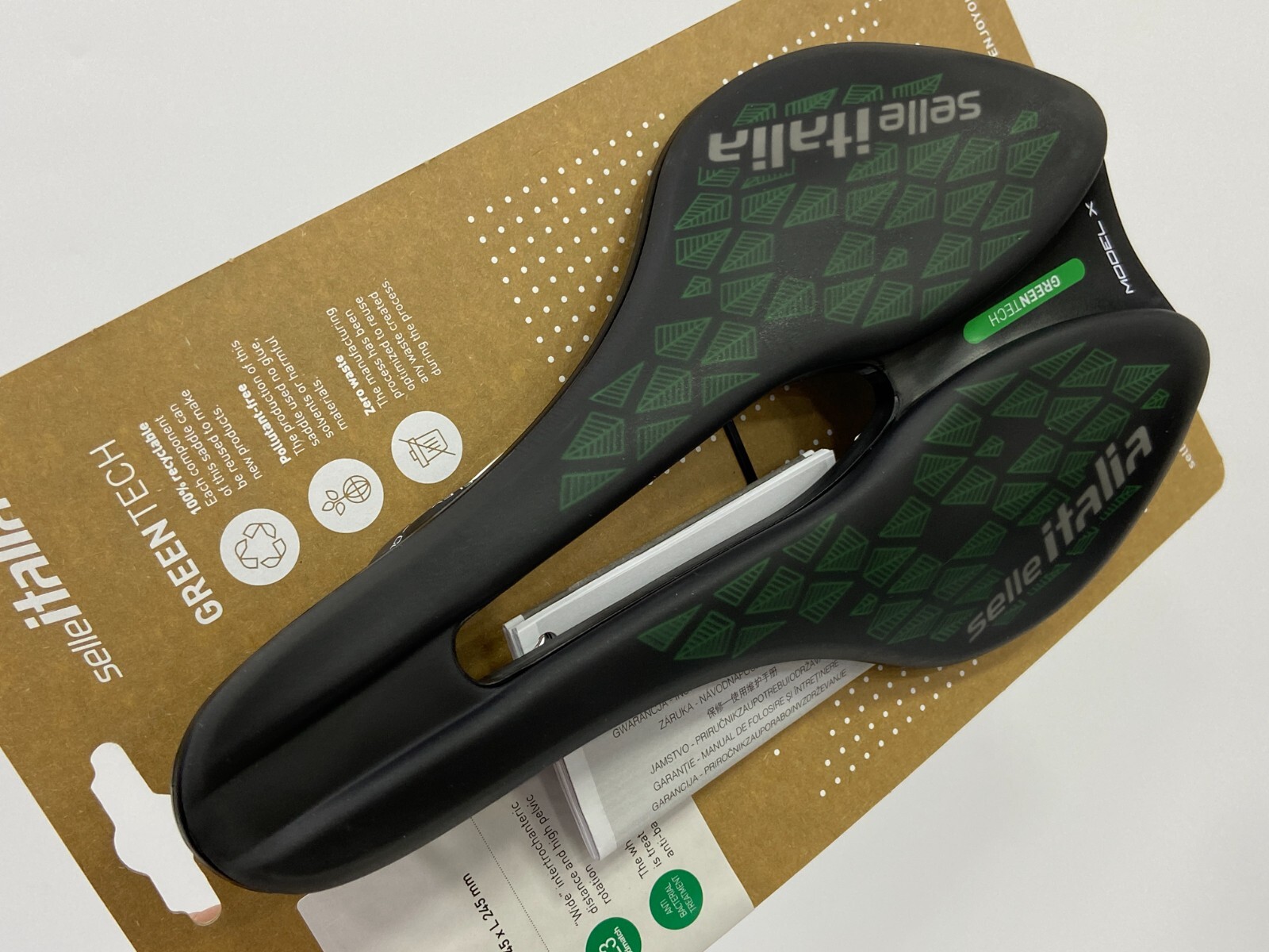 Selle Italia Model X Leaf Superflow L3 145x245mm Fec Alloy Rail Saddle