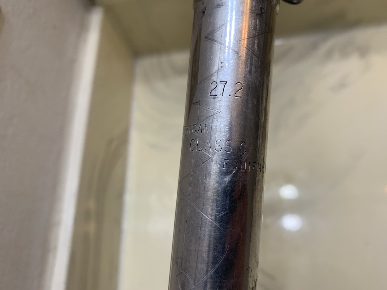 Vtg 1990s 27.2 American Classic Seatpost 20mm Setback Silver/Black 255mm Tilt