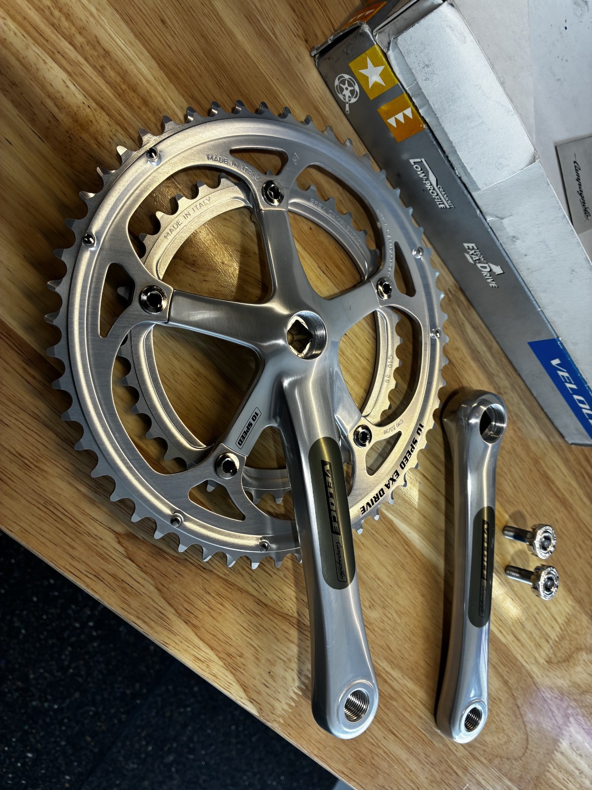 Campagnolo Veloce 10 Speed Crankset Crankset 172.5mm 2004 NOS