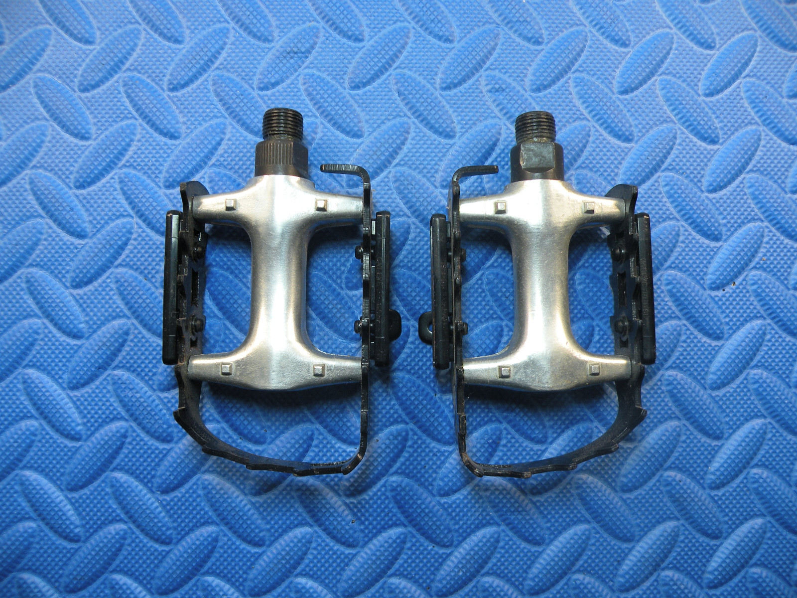 Wellgo LU-897 Bicycle Pedals Left/Right – Alloy