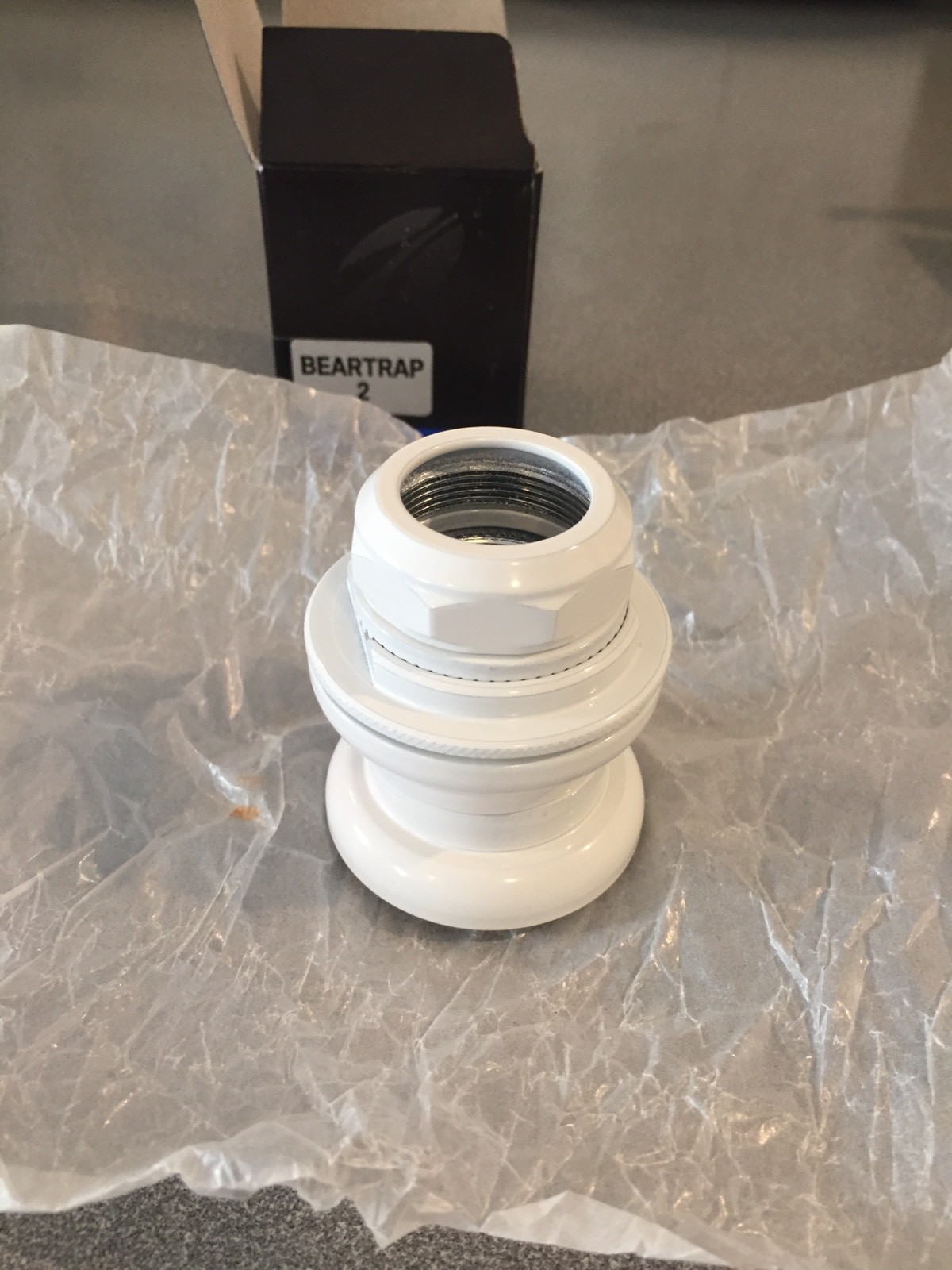 OLD SCHOOL BMX TIOGA BEARTRAP 2 HEADSET WHITE 1″ threaded NEW Hutch GT