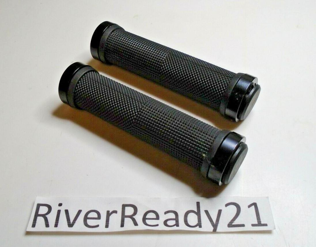 Black w/ Black Lock-on Grips for 7/8″ bars Jet-Ski Sea-Doo Bike bmx super-jet