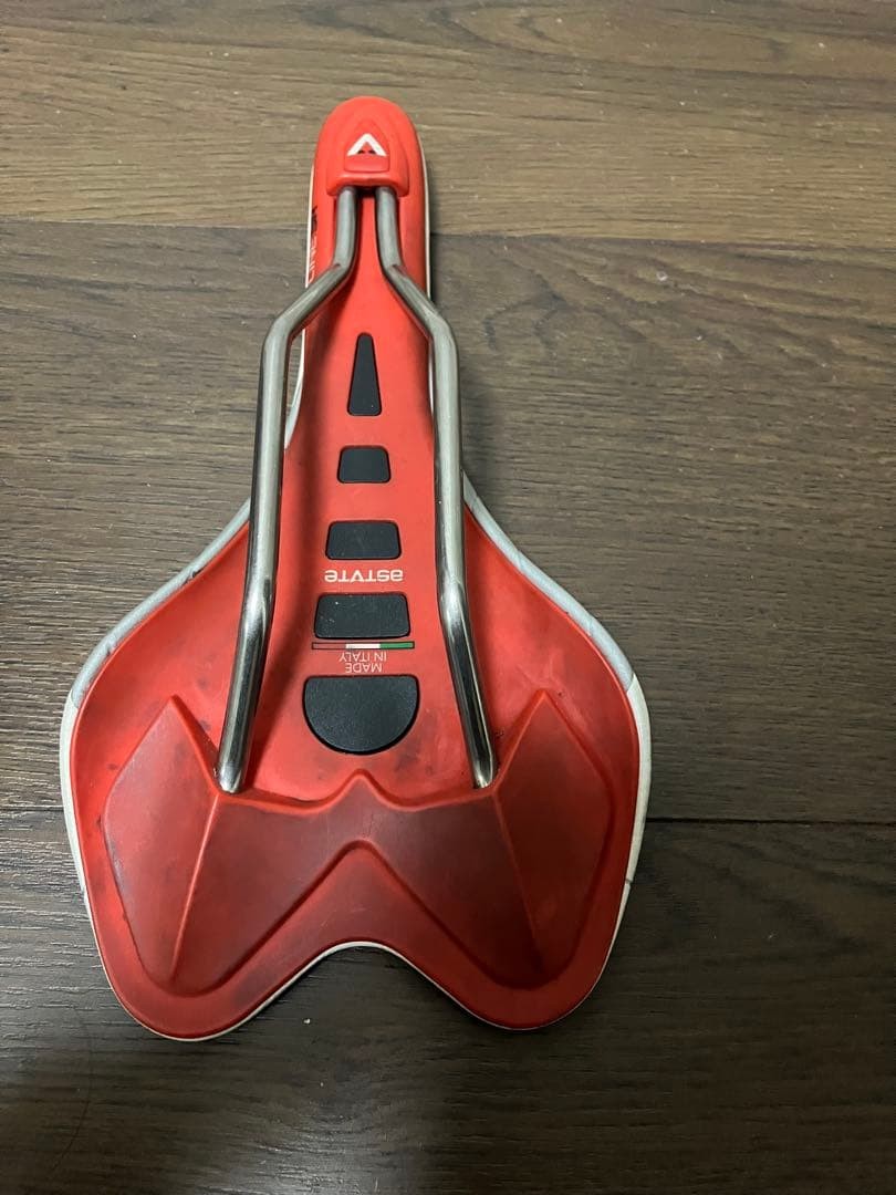 Astute Ti Rail Saddle