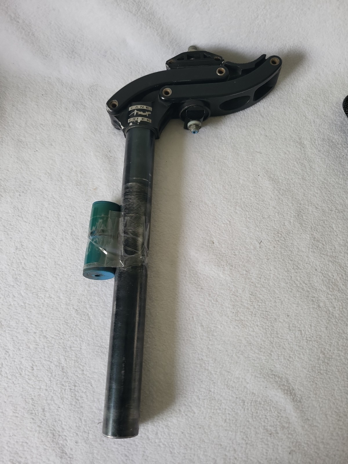 Cane Creek Thudbuster Suspension Seatpost And Seat