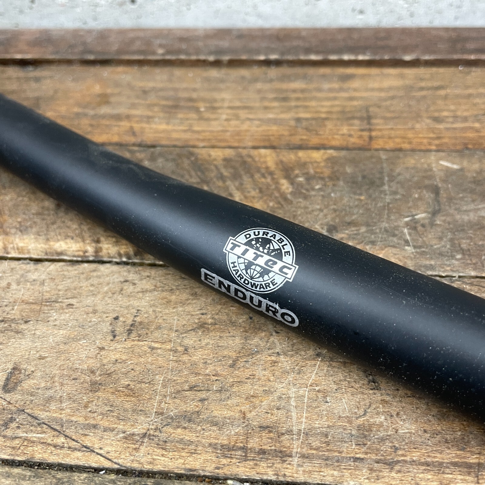 Vintage Titec 141 Enduro Handlebar NOS 25.4 mm Mountain Bike Flat Bar MTB 560