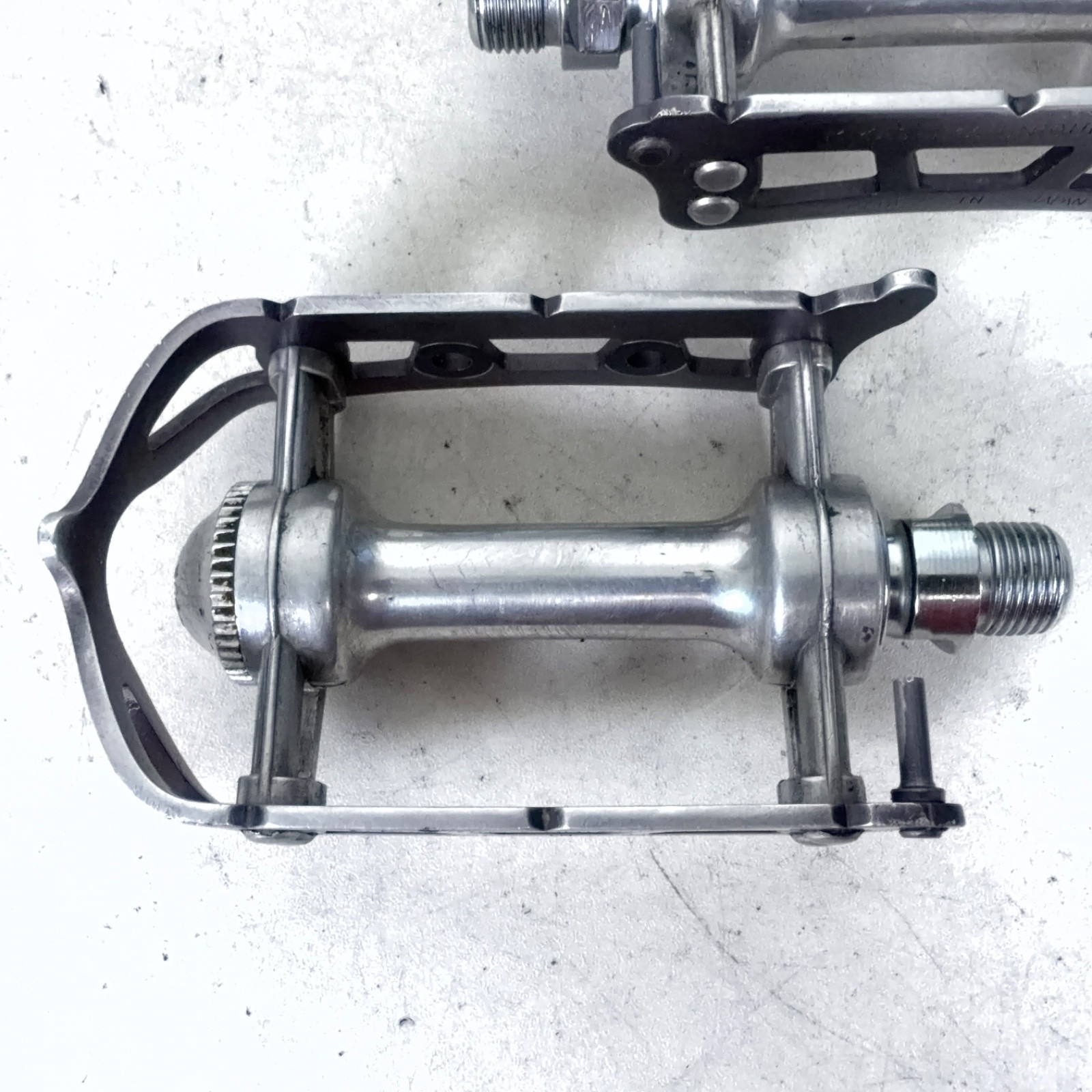 Vintage Mikashima Unique Road Bike Pedals 9/16″ Black/Silver Pair MKS