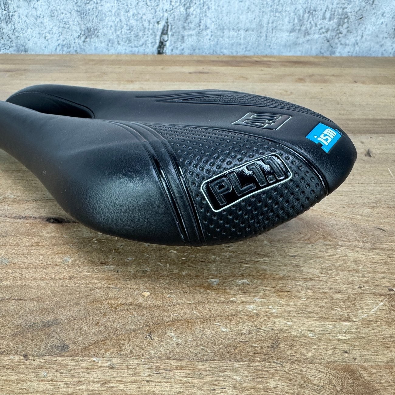 Light Use! ISM PL1.1 40 7x7mm Cr-Mo Alloy Rails 134mm Bike Saddle 334g