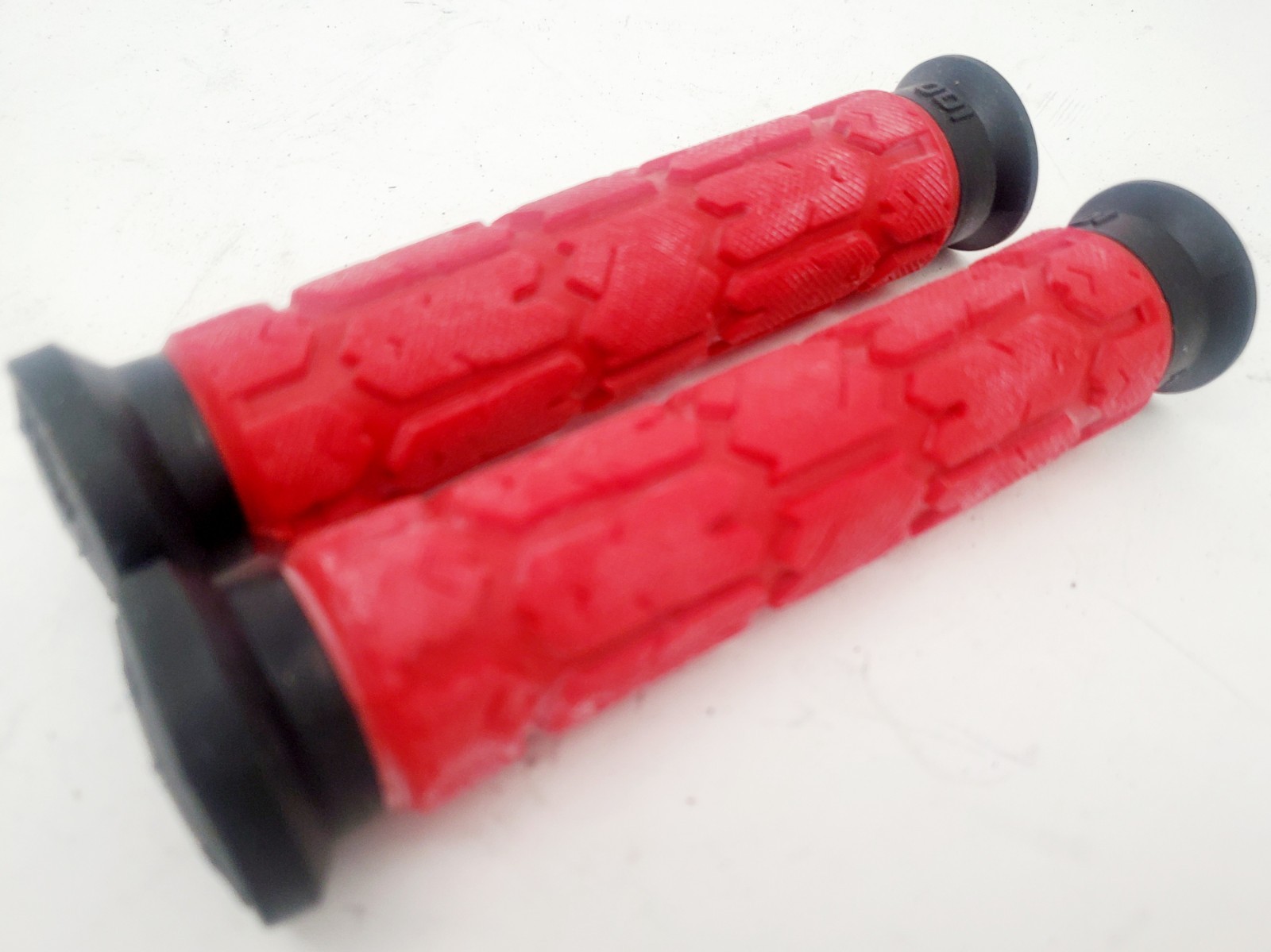 Rampage Red MTB Handlebar Grips