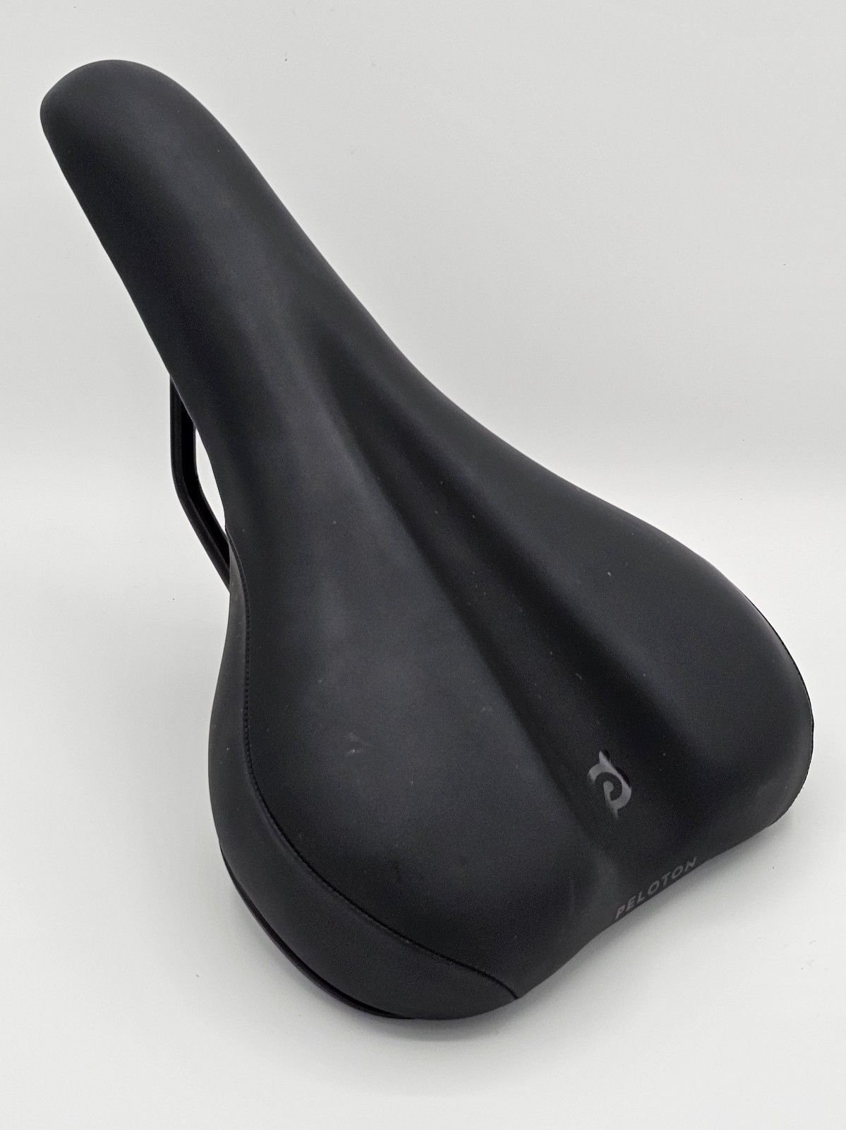 Peloton Comfort Saddle Black Synthetic for Indoor Cycling Bike Unisex Adults