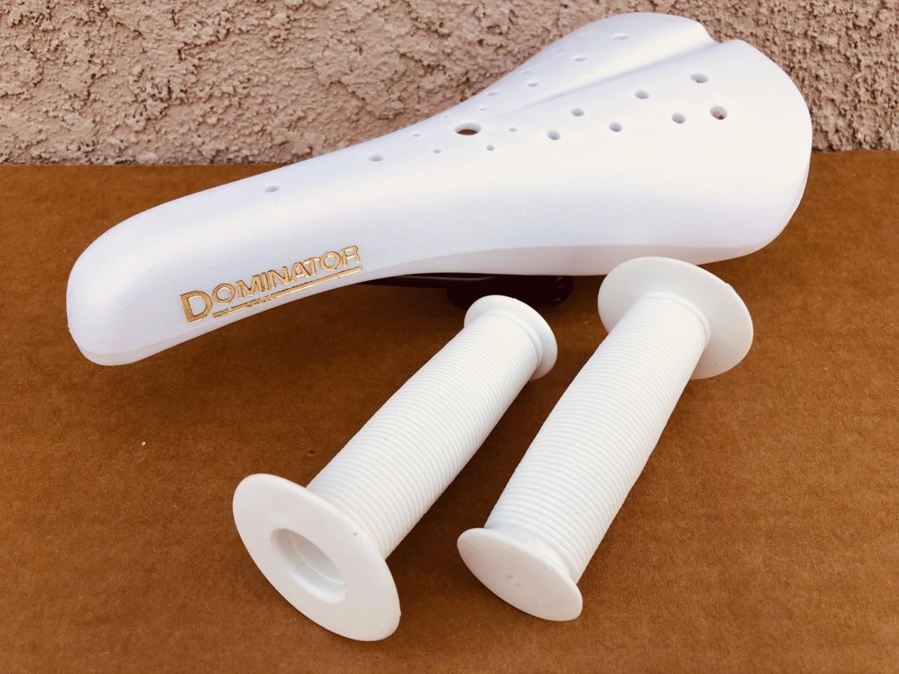 Viscount Dominator Seat Old School Bmx Hard Shell WHITE saddle Grips GT DYNO