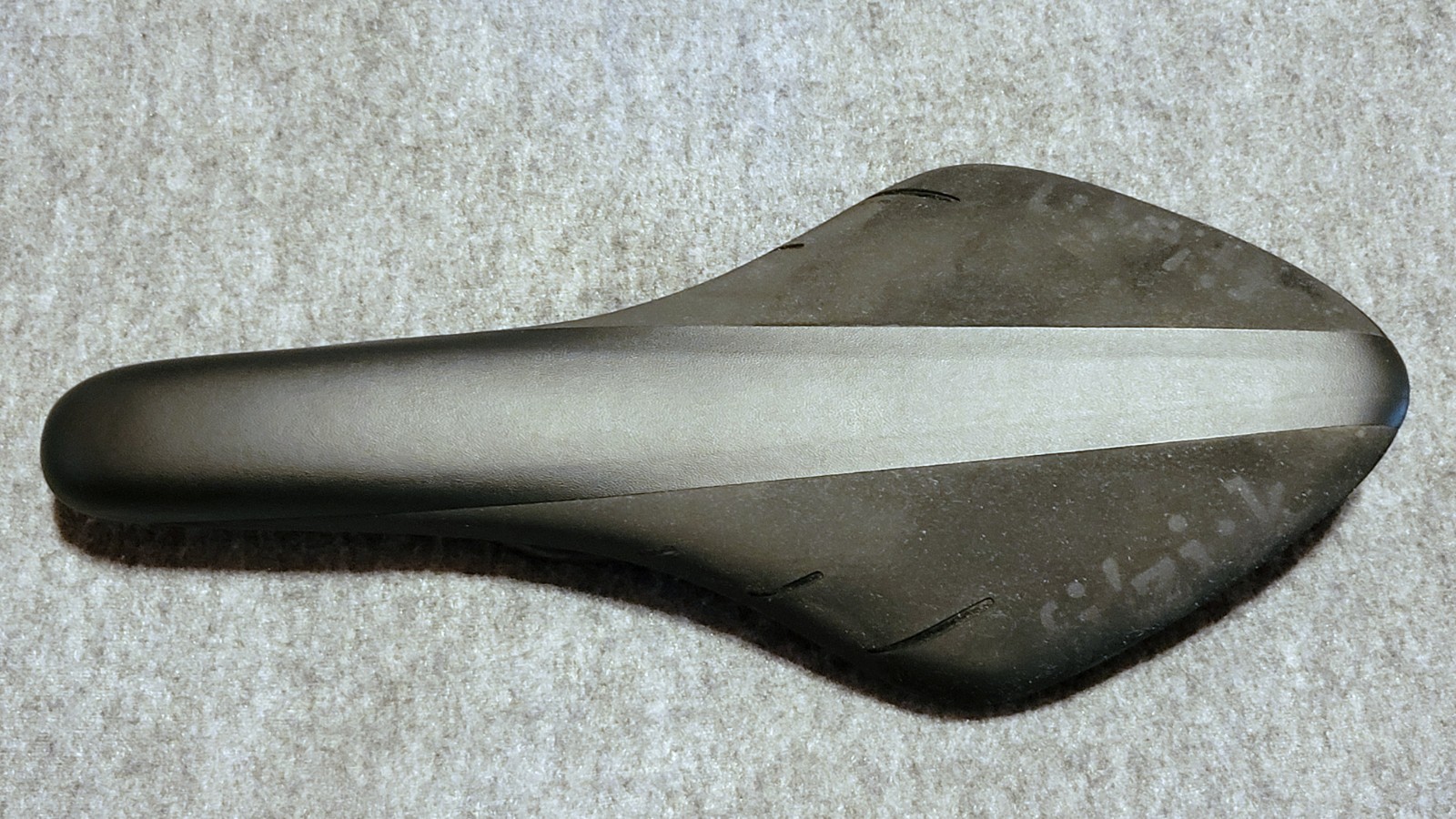 175 Grams! Fizik Arione R1 Carbon Rail Regular Saddle Fi’zi:k 304 X 126 mm