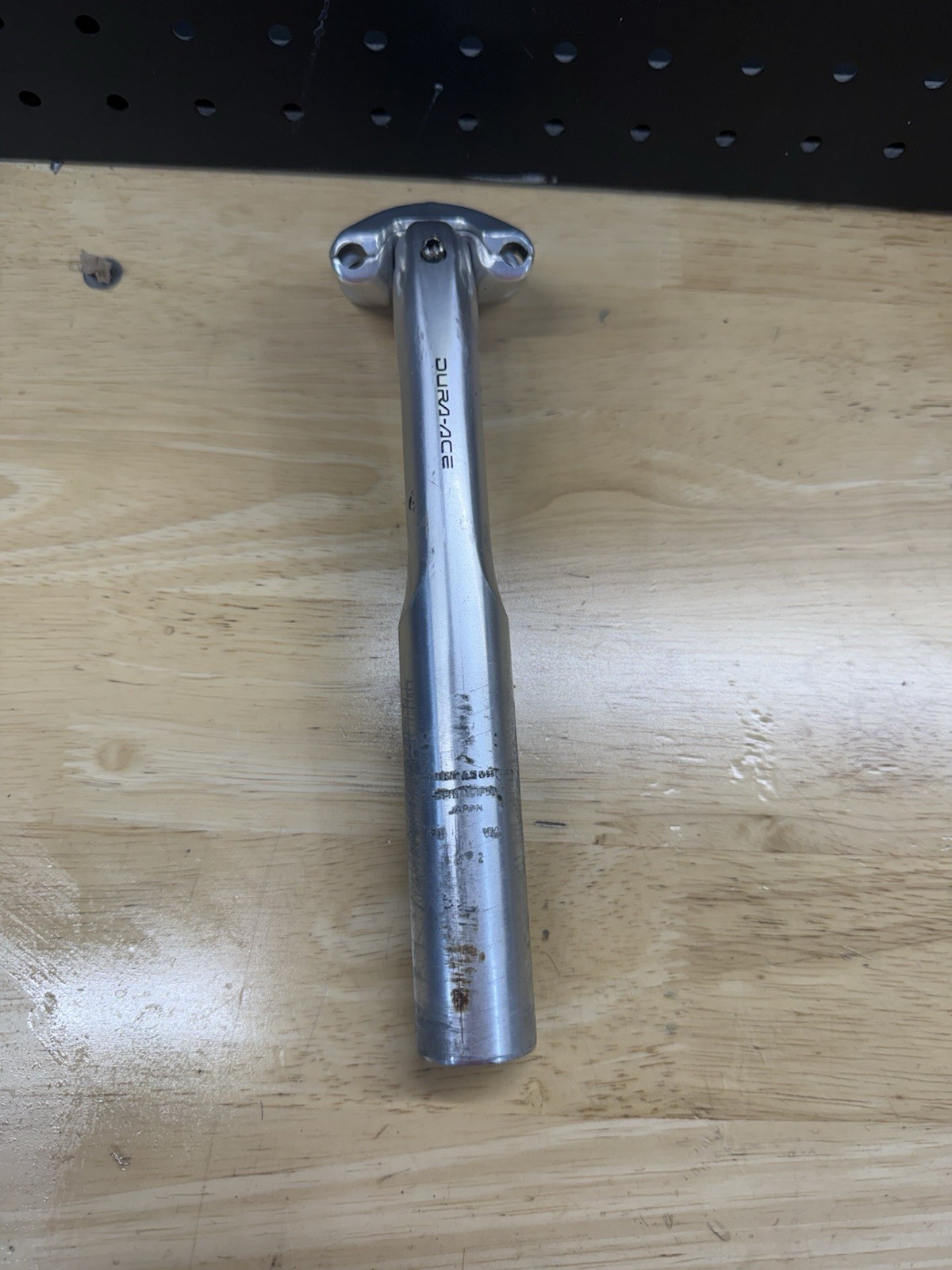 Vintage Shimano Dura-Ace Aero Seatpost, SP-7400-B 27.2mm