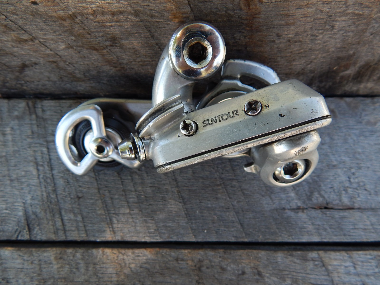 Vintage SunTour Superbe Tech Touring Rear Derailleur – 5,6,7,8 Speed