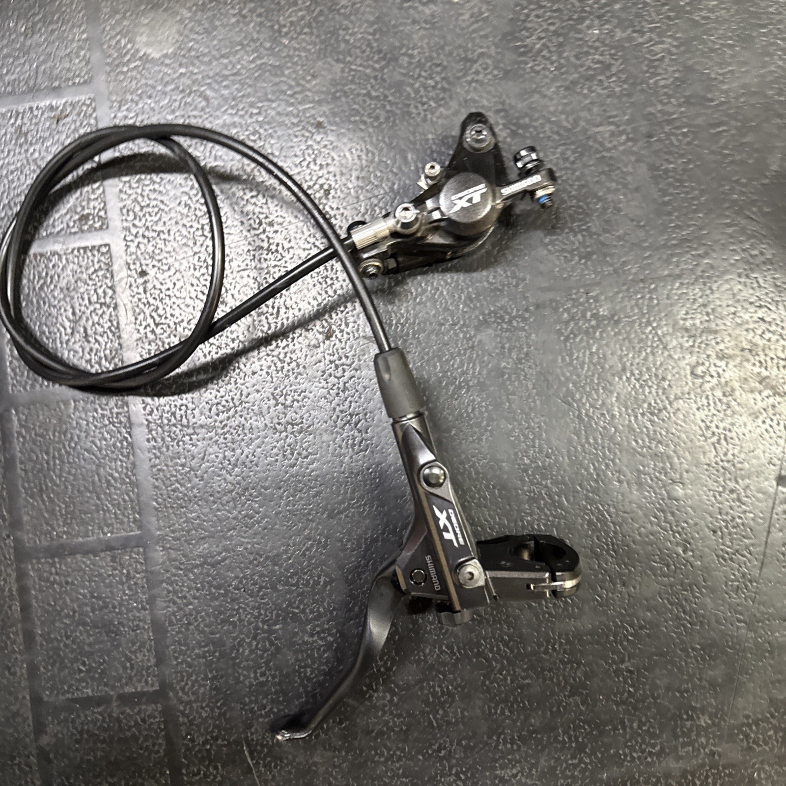 Shimano Br-m800 Xt Front Hydraulic Brake Lever And Calipers Freshly Bleed