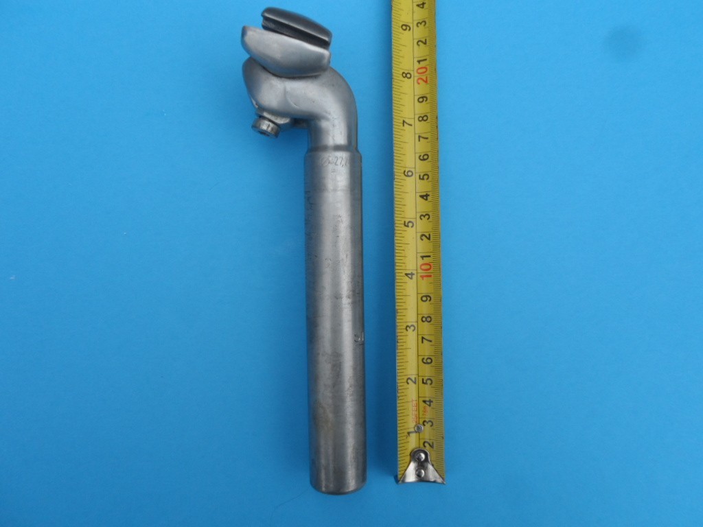 vintage G.P. seatpost, 27.2mm diameter, 200mm length