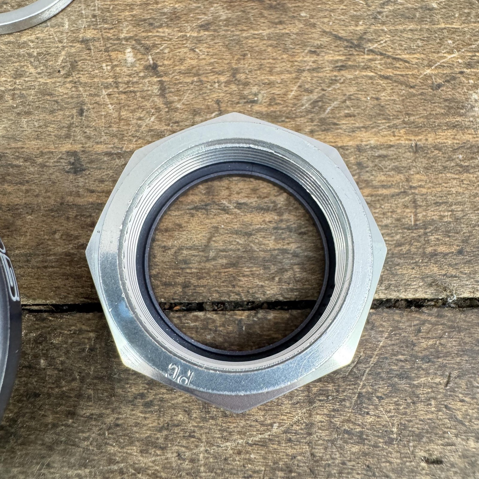 Vintage Shimano 105 1 Inch Threaded Headset NOS HP-1055 HP-1056 Japan 1980s