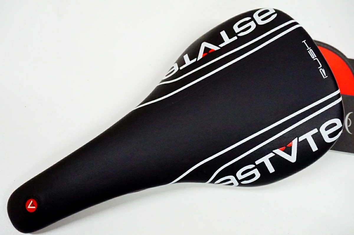 Used Astute Rush Saddle / Baichari Osu