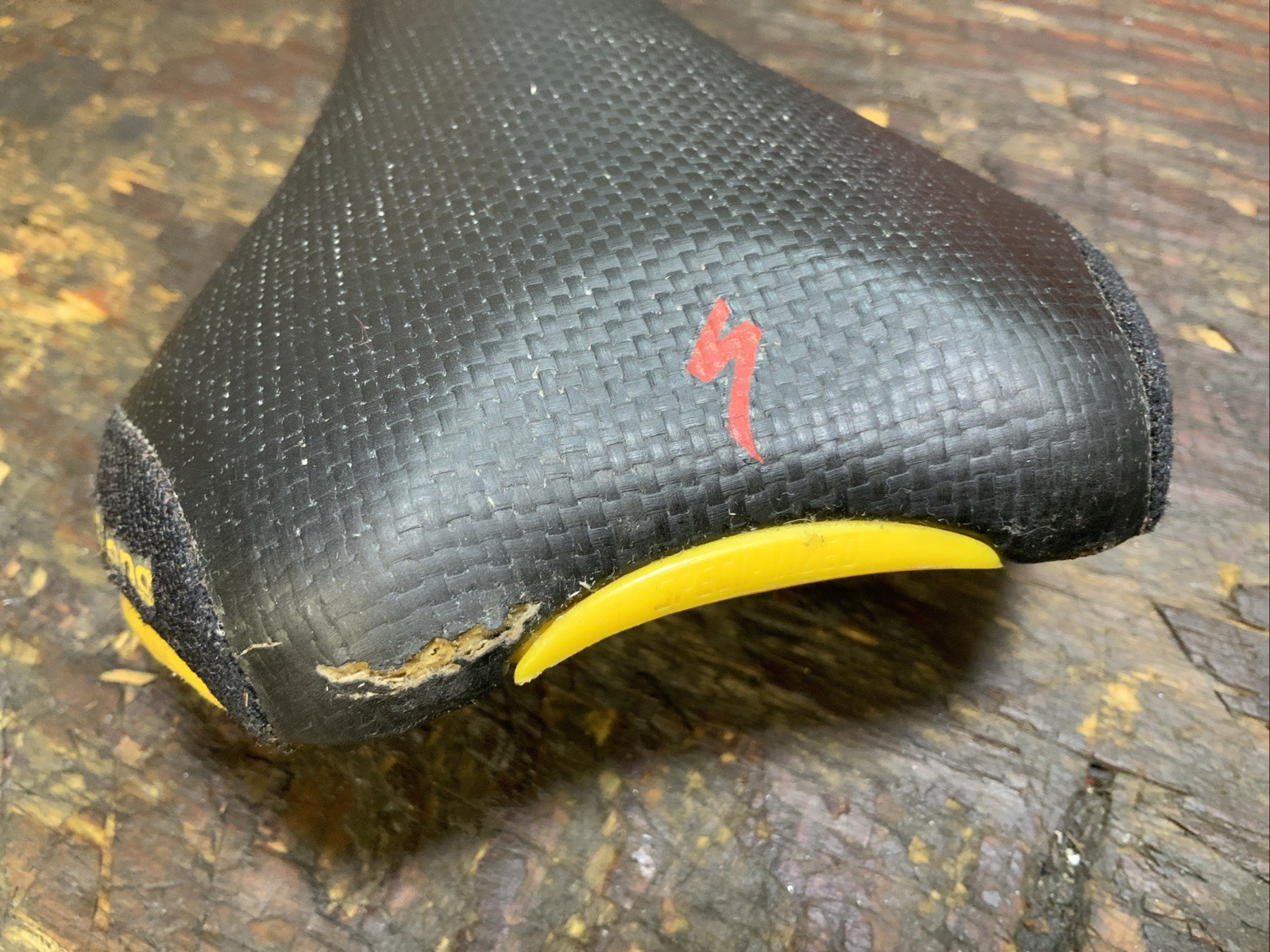 Specialized ProLong Revolution Saddle Black Synthetic Manganese Rails