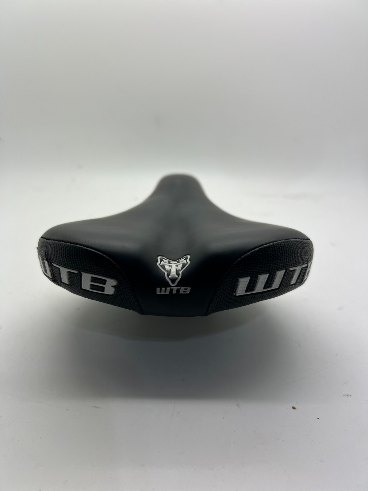 WTB Wilderness Trail Bikes Trail Hybrid Commuter Saddle Seats